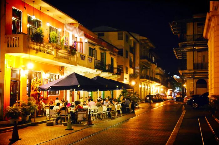 Both locals and visitors relish dining in the charming, historic ambiance of Panama's old quarter.