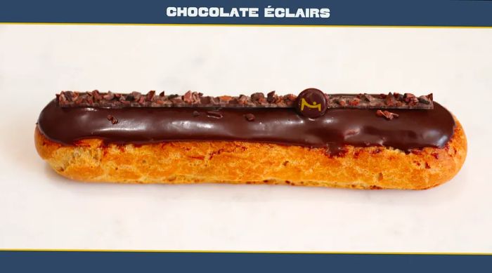 A chocolate éclair