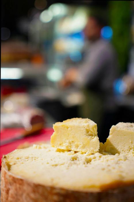 A close-up of the crumbly divle obruk peyniri cheese from central Turkey