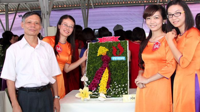 Mẫu lời dẫn chương trình 20/10 xuất sắc nhất 2