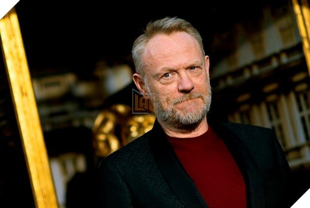 Jared Harris, diễn viên gạo cội, chia sẻ cách ông quyết định tham gia một dự án phim.