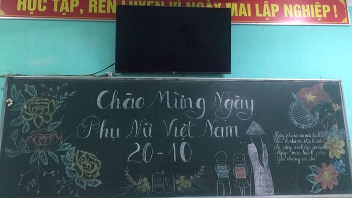 Mẫu trang trí bảng 20/10 4