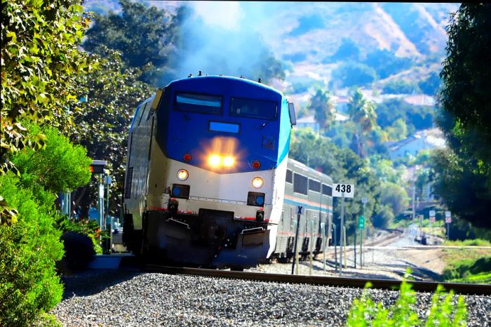 The renowned Amtrak Coast Starlight Train, which runs from Los Angeles to Seattle, departs from Simi Valley Station in California.