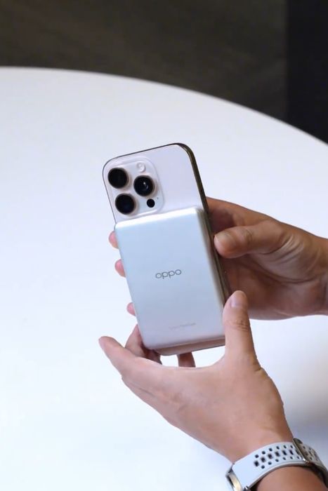 Pin dự phòng của Find X8 tương thích với iPhone.