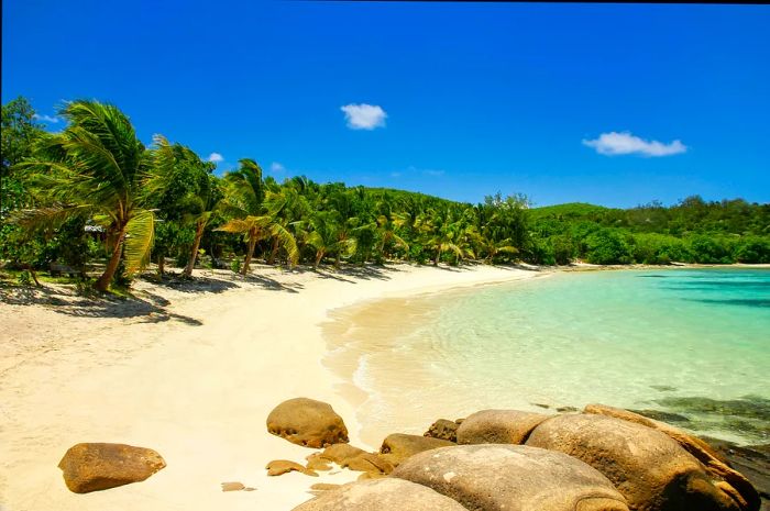 The Yasawa Islands represent a picture-perfect tropical paradise. Don Mammoser / Shutterstock