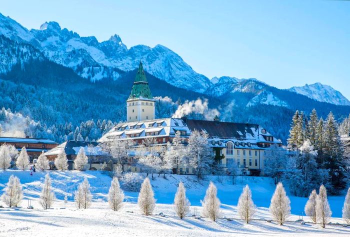 DEST_GERMANY_ELMAU_VALLEY_SCHLOSS-ELMAU_WINTER_GettyImages-1268650586