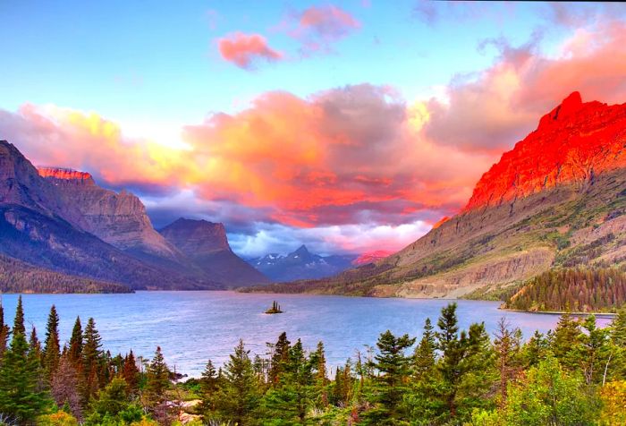 A breathtaking September sunrise at the Wild Goose Island Overlook in Glacier National Park.