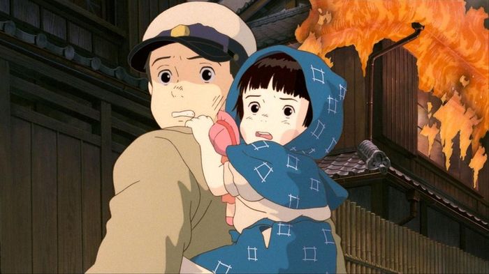 Bộ phim Mộ Đom Đóm kể về hành trình đầy bi kịch của hai anh em Seita và Setsuko.