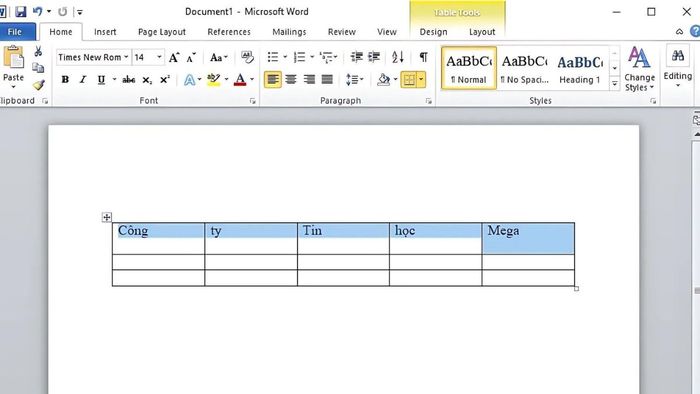 Hướng dẫn lặp lại tiêu đề bảng trong Word bằng Table Properties, bước 1