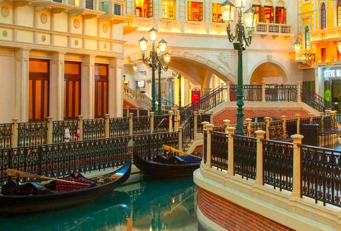 the-venetian-resort-las-vegas-leonardo-31420-113614010-736819