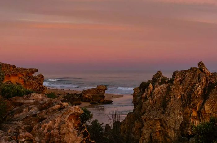 A stunning soft sunset over Logan's Beach in Warrnambool, Victoria