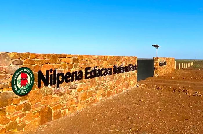 The entrance and sign for Nilpe­na Ediacara National Park