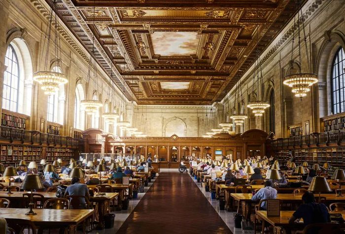 sm_dest_usa_new-york_nyc_new-york-public-library_gettyimages-691318894-copy