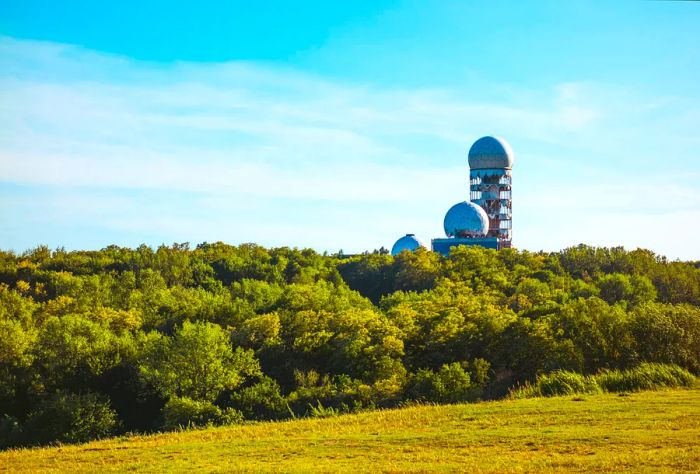 DEST_GERMANY_BERLIN_TEUFELSBERG_shutterstock_658307494