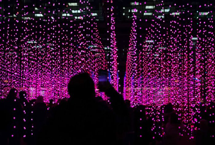 THEME_LIGHT_ART_INSTALLATION_NIGHTLIFE_MUSEUM_GALLERY_GettyImages-1145593620