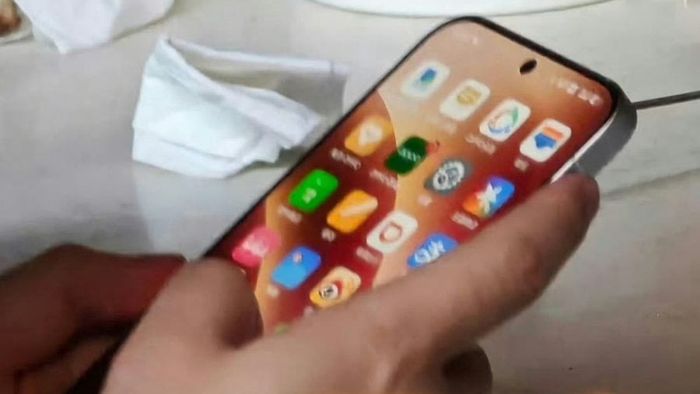 OPPO Find X8 có viền bezel mỏng ở các cạnh