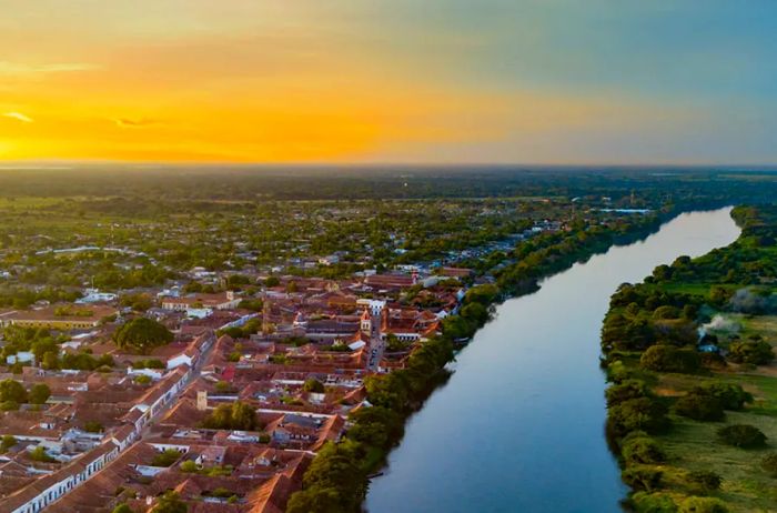 Aerial perspective of the Magdalena River