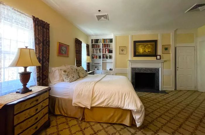 Guest room at The Morris House Hotel