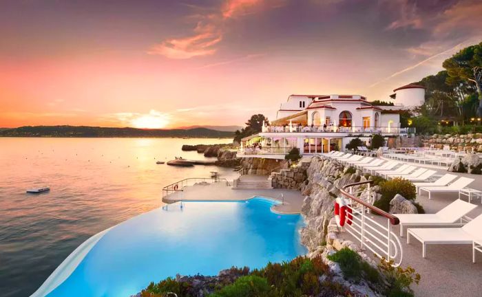 Top Romantic Hotels: Hotel du Cap Eden Roc, Antibes, France