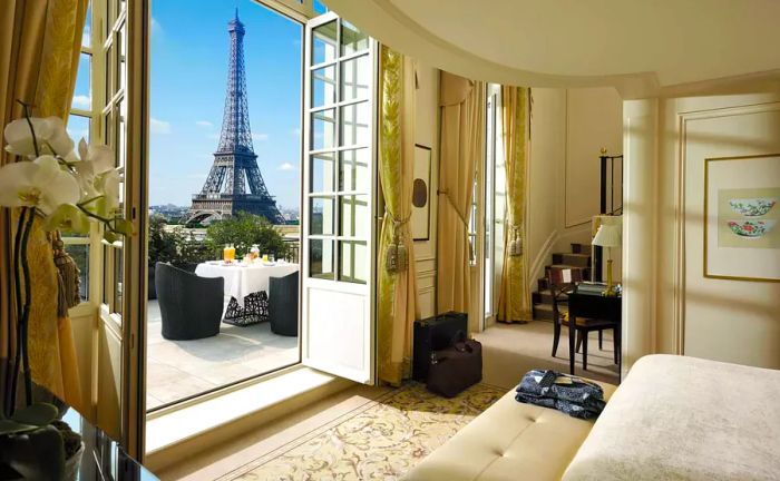 Top Romantic Hotels: Shangri-La, Paris, France