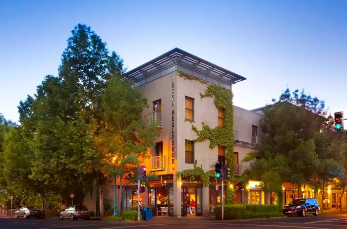 An evening view of Hotel Healdsburg's exterior