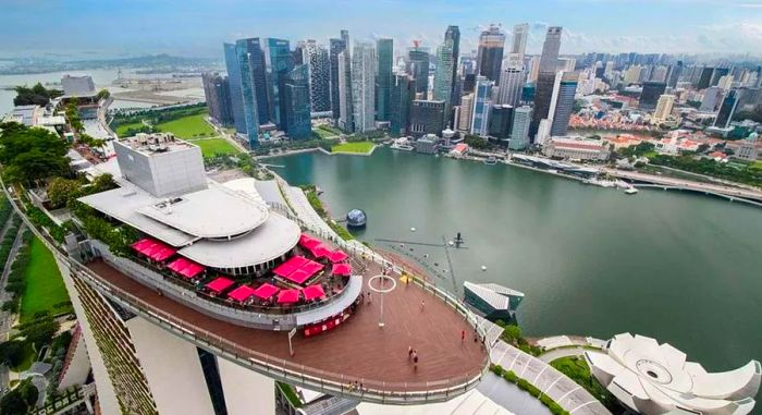 How to Access the Marina Bay Sands Infinity Pool