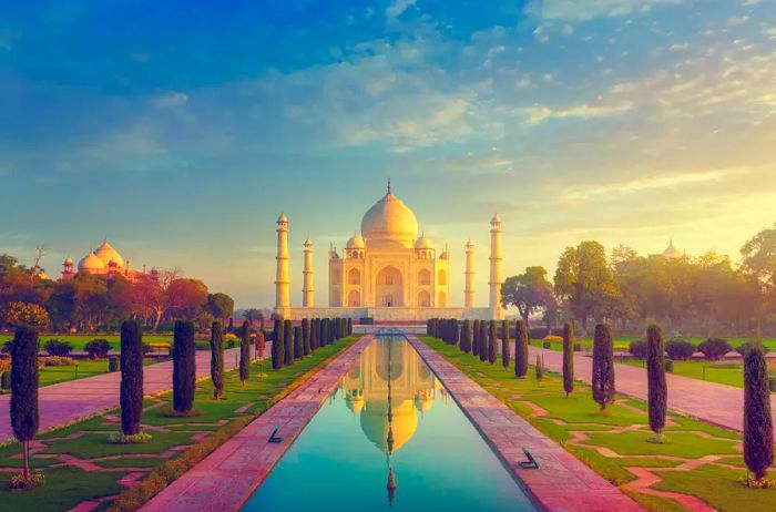 The Taj Mahal at dawn, free of crowds