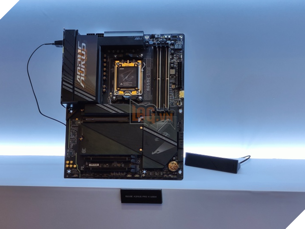 GIGABYTE ra mắt dòng mainboard X870E/X870, tối ưu hóa cho CPU AMD Ryzen 9000 với sức mạnh AI vô hạn 2