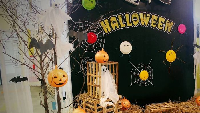 Chia sẻ các mẹo trang trí là một ý tưởng thú vị cho nội dung Halloween mà bạn không nên bỏ qua.