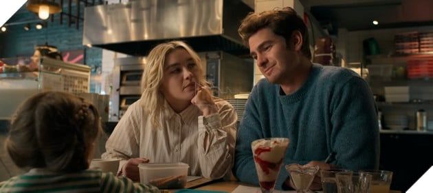 Andrew Garfield Và Florence Pugh Đóng Cảnh Thân Mật Đến Mức Nhà Quay Phim Phải Né Tránh