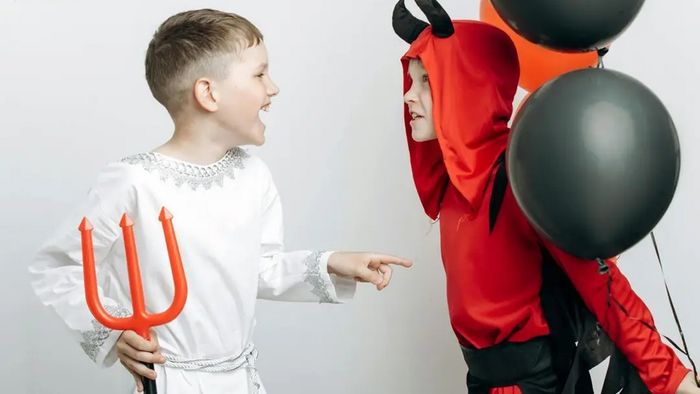 Cuộc thi hóa trang là một ý tưởng nội dung Halloween được nhiều người ưa chuộng