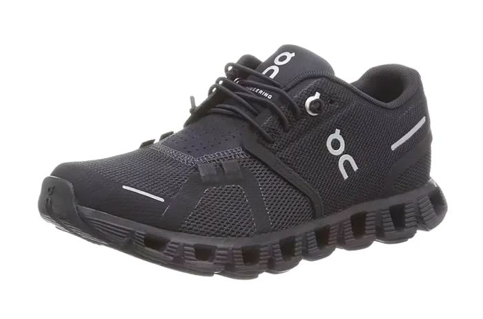 all-black cloud sneakers