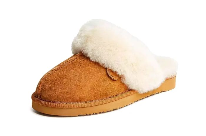 Amazon Dearfoams Women's Fireside Sydney Shearling Fur Indoor/Outdoor Slipper