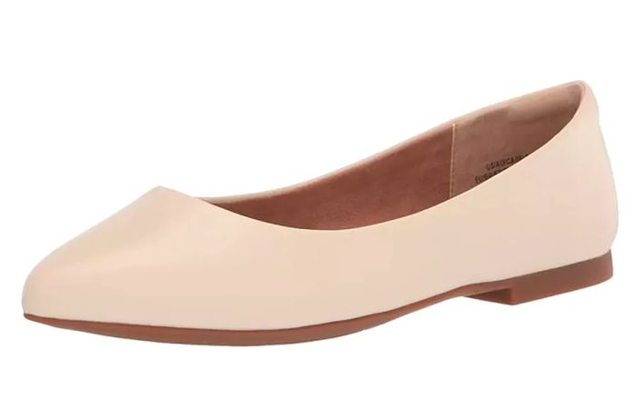 Amazon Essentials Women's Pointed-Toe Ballet Flat