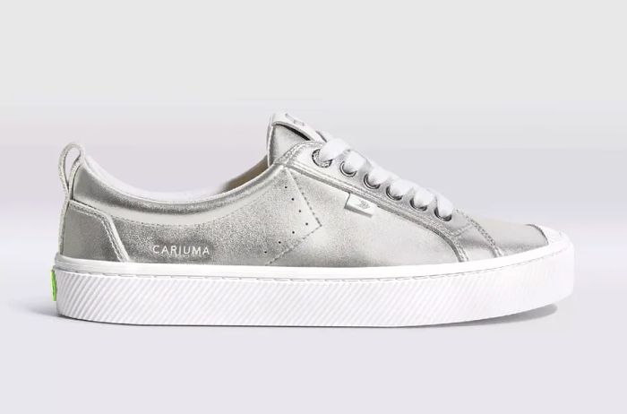 Cariuma Metallic Silver Leather OCA LOW