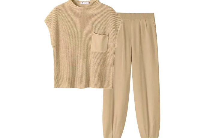 beige two-piece knit set