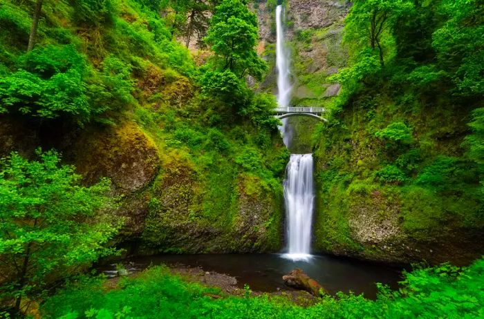 Multnomah Falls along the Ice Age Floods National Geologic Trail, Oregon