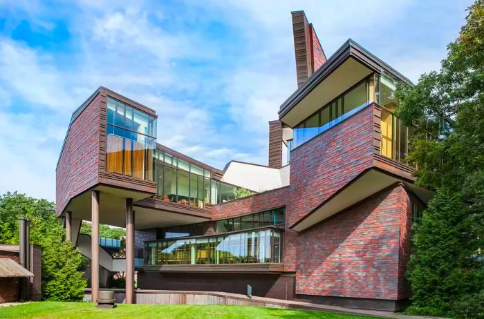 Lulu Chow Wang Campus Center, Wellesley College, Wellesley, Massachusetts