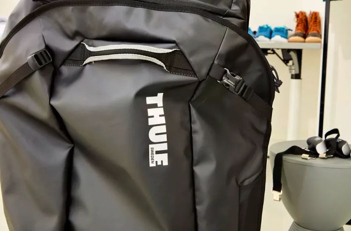 Thule Chasm Wheeled Duffel 32