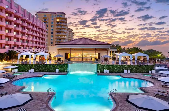 The exterior and pool at Vinoy St. Petersburg Resort and Golf Club