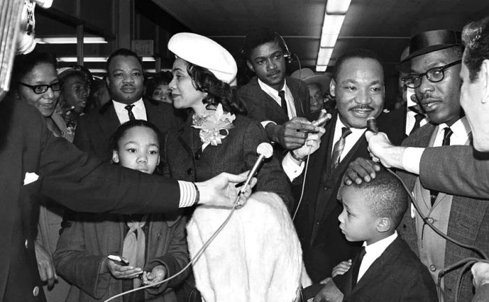 Dr. Martin Luther King travels with his family on their way to New York before heading to Oslo, Norway.