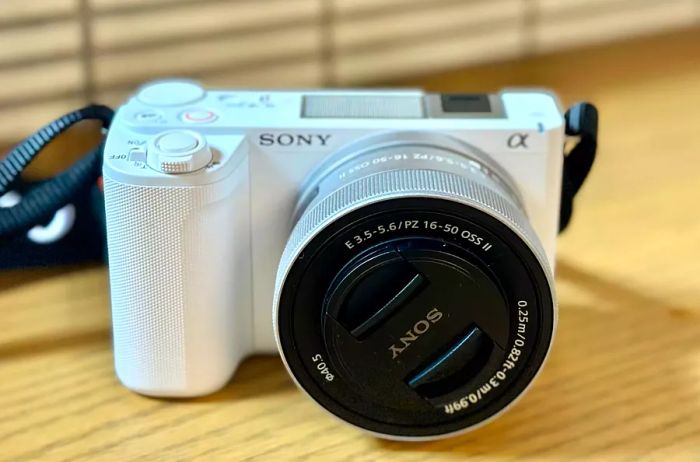 Sony Alpha ZV-E10 II