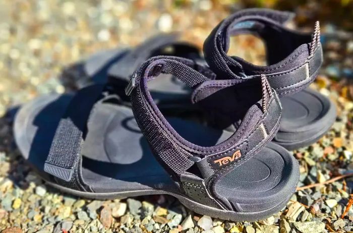 Teva Women's Aliciela Sandal positioned on gravel