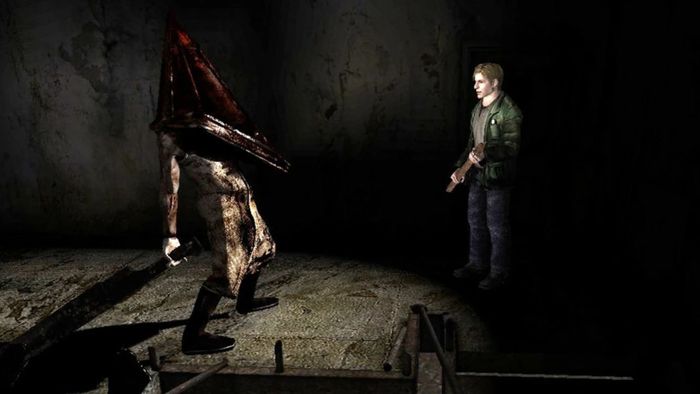 Pyramid Head cùng với Đại Đao