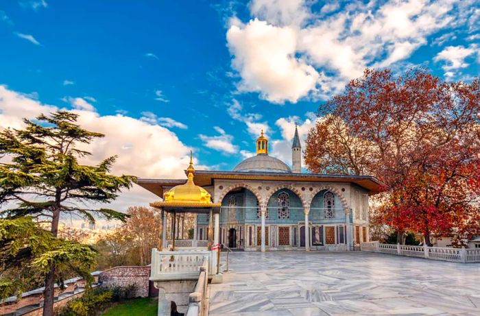 Topkapi Palace - Essential Travel Insights for Istanbul