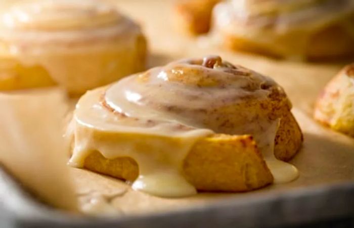 freshly baked cinnamon buns from Bermuda