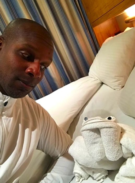 Doyin’s selfie with his towel animal