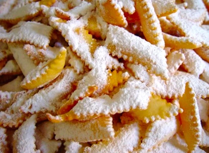 Cenci biscuits