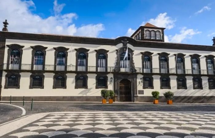 the central town square in Funchal, Portugal