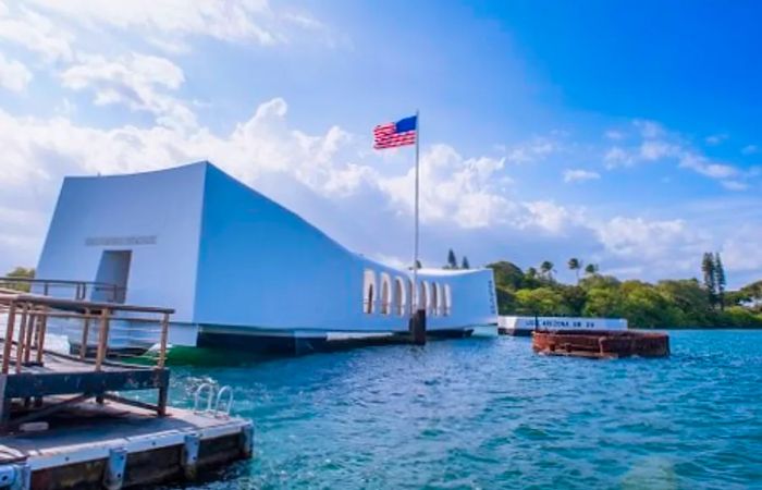 the memorial of the USS Arizona, resting on the harbor floor since the Pearl Harbor events